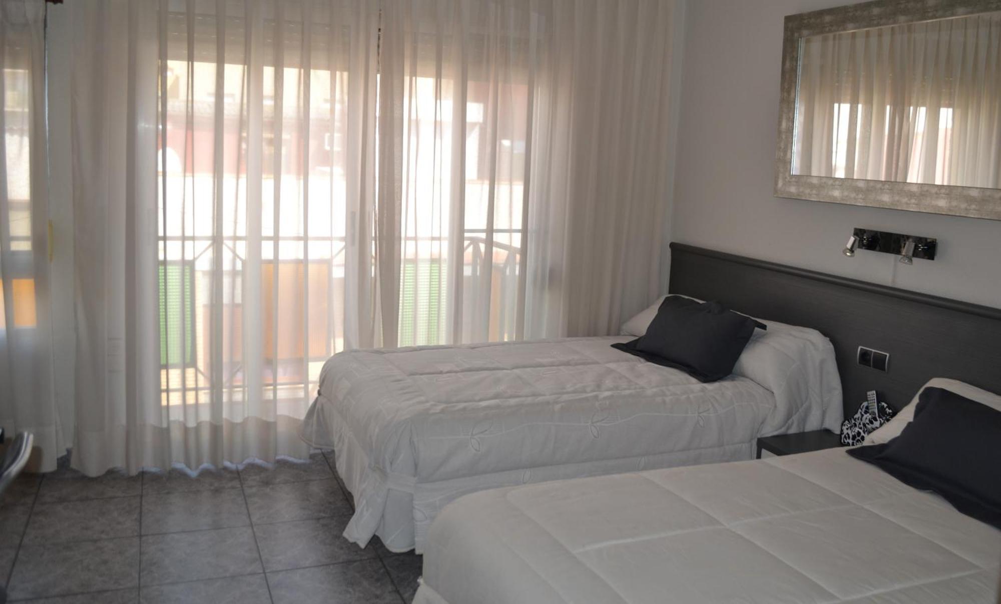 Hostal La Pilarica Paterna Værelse billede