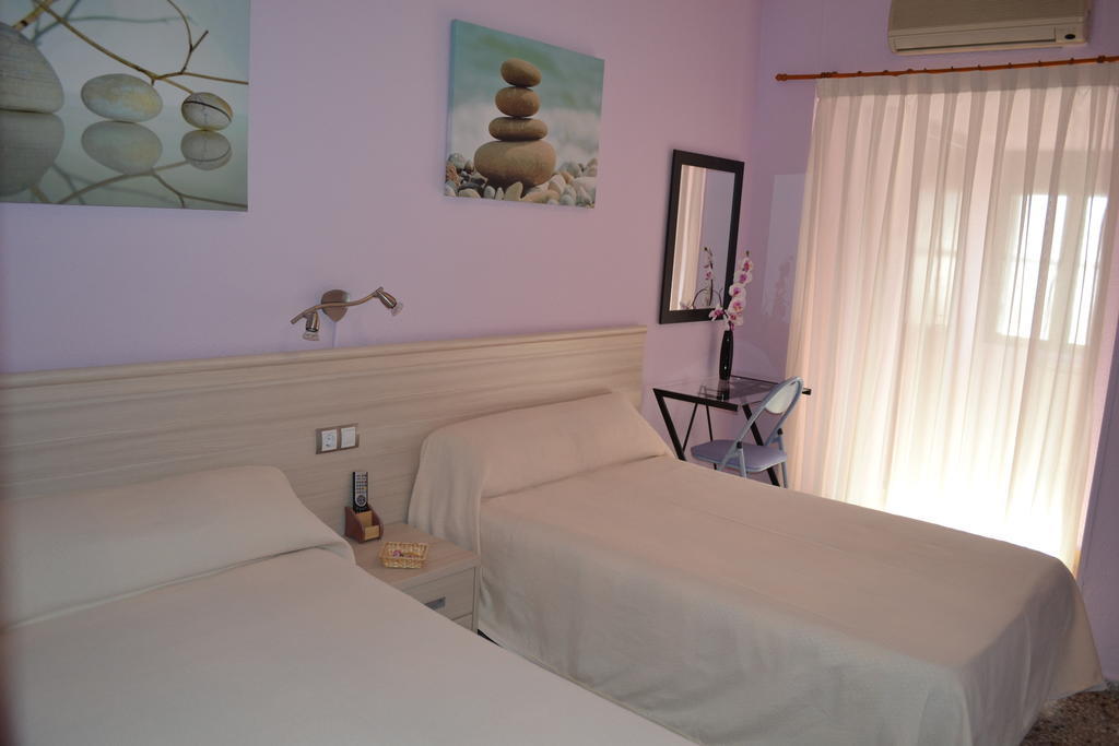 Hostal La Pilarica Paterna Værelse billede