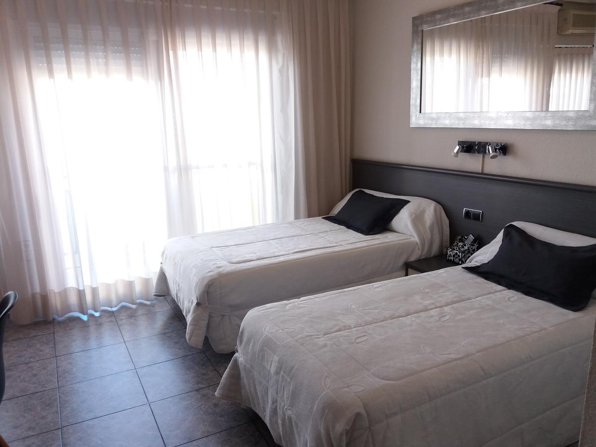 Hostal La Pilarica Paterna Eksteriør billede