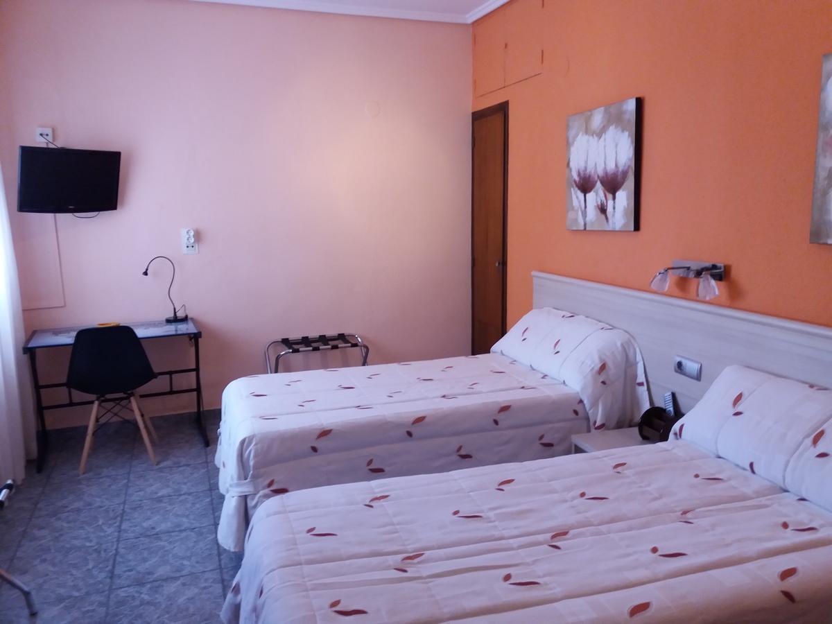 Hostal La Pilarica Paterna Eksteriør billede