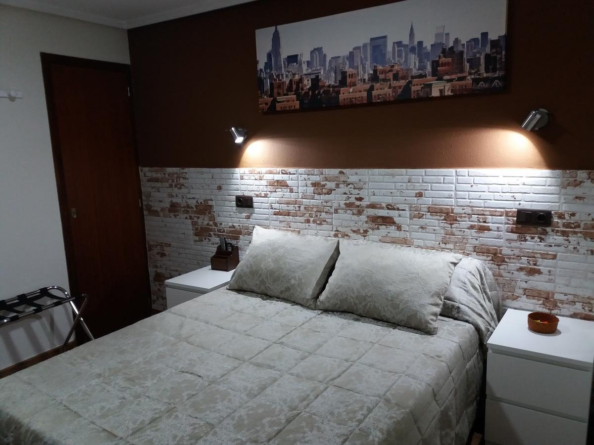 Hostal La Pilarica Paterna Eksteriør billede