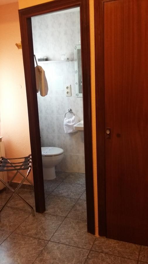 Hostal La Pilarica Paterna Eksteriør billede