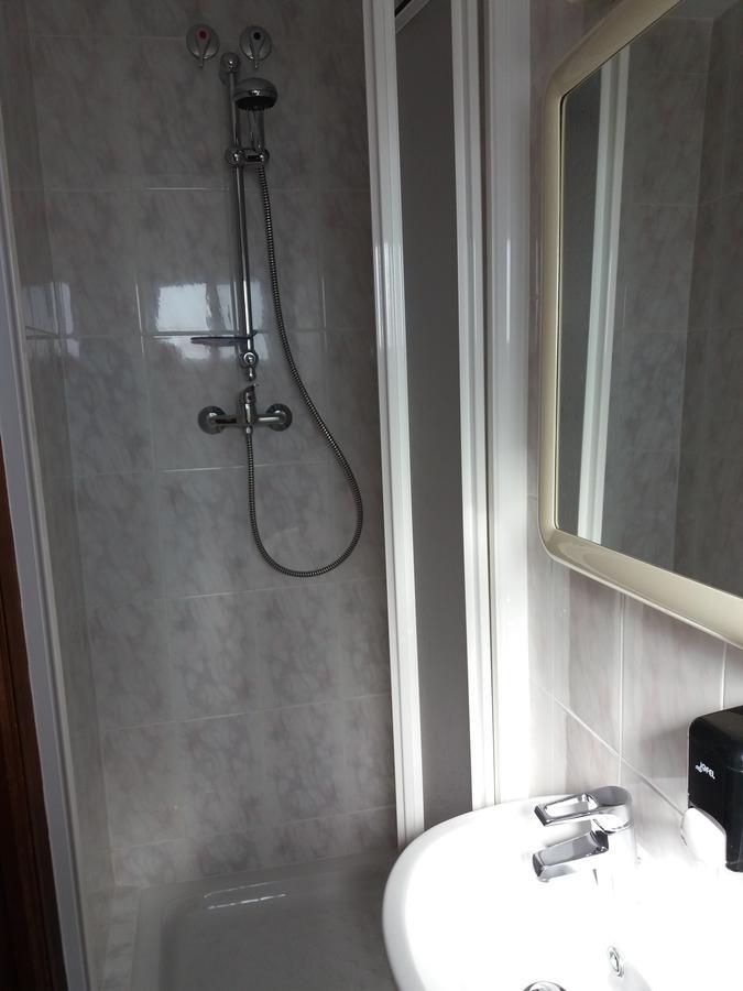 Hostal La Pilarica Paterna Eksteriør billede