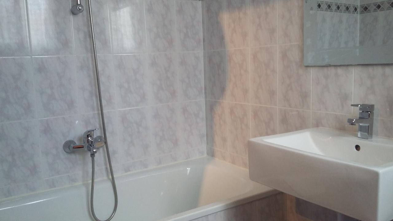 Hostal La Pilarica Paterna Eksteriør billede