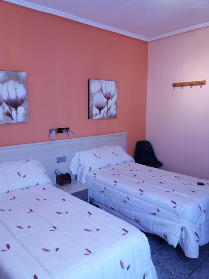 Hostal La Pilarica Paterna Eksteriør billede